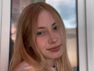 kinky webcam model HelaineSchecter