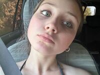 adult live cam HelgaHumenik
