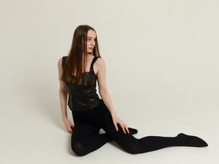 free webcam JuneSommers