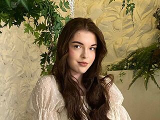 naked webcam girl KacyQuates