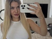 hot naked camgirl KattySwitch