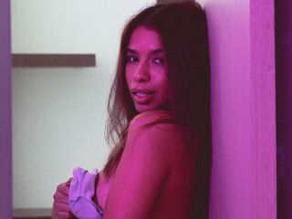 naked girl with webcam masturbating with vibrator KianaGreen