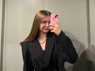 naughty camgirl masturbating with vibrator KrissyChidester