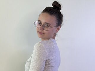 webcam girl chat room LarraineKaber