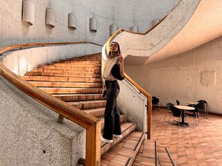 naked webcamgirl picture LauraSnok