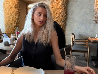 naked webcamgirl photo LavernVink