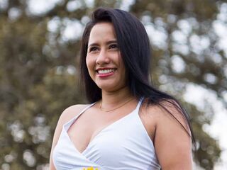 hot cam girl masturbating with vibrator LenaCarther