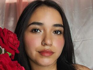 camwhore masturbating with dildo LilithRoxe