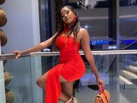 masturbating webcamgirl LioraGracy