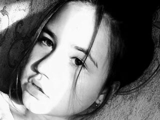 camwhore masturbating with sextoy LoriFlox