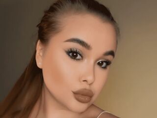 camwhore shaved pussy MaeWilkins