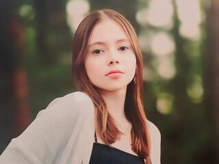 shower web cam MaileKnipe