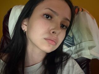 naked camgirl masturbating with vibrator MargaretGuss