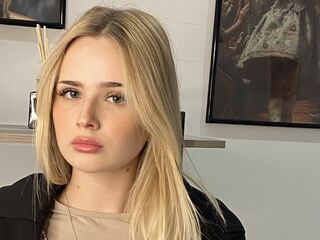 free adult cam MarnieRhyner