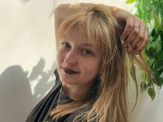 naked camgirl picture MarryMartins