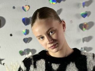 fingering girl chat MarthaKraichely