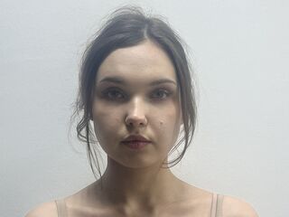 fingering girl chatroom MeganJefferson