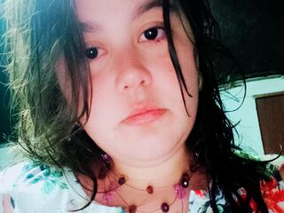 topless cam girl MilaGemini