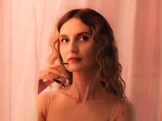 naughty camgirl masturbating with vibrator MoonSeraphine