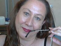 cam girl masturbating with dildo MyriamLevieux