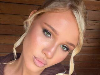 cam girl video chat NishaDegregorio