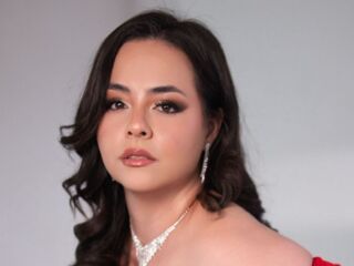 camgirl playing with dildo NoaJones