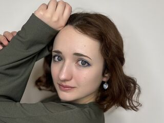 beautiful girl cam SaundraTowler