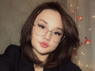 camslut webcam video ShielaQuam