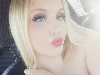 naughty cam girl fingering shaved pussy SixtaCola