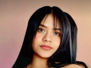 naked girl with live cam fingering SolRusso