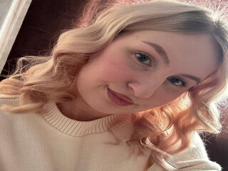 girl topless SusanRivers