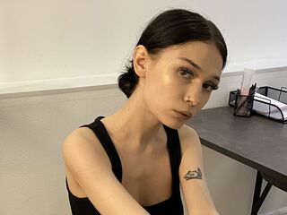 hot naked camgirl TaliaHicks