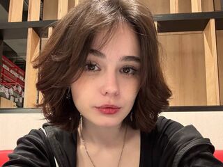 camgirl shaving pussy TeofilaSeu