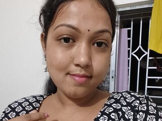 naked camgirl gallery TrishaSaha
