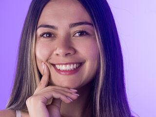 girl webcam show ValentinaForest