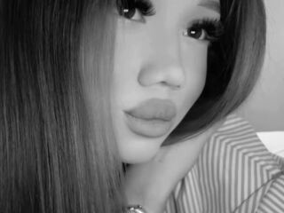 naked cam girl ZellaRessler